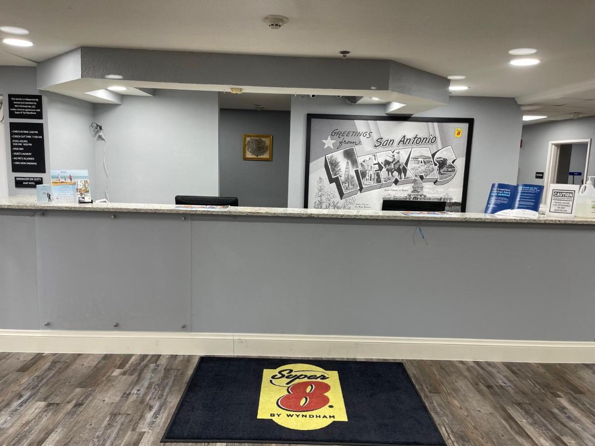 圣安东尼奥东北麦克罗特套房酒店 外观 照片